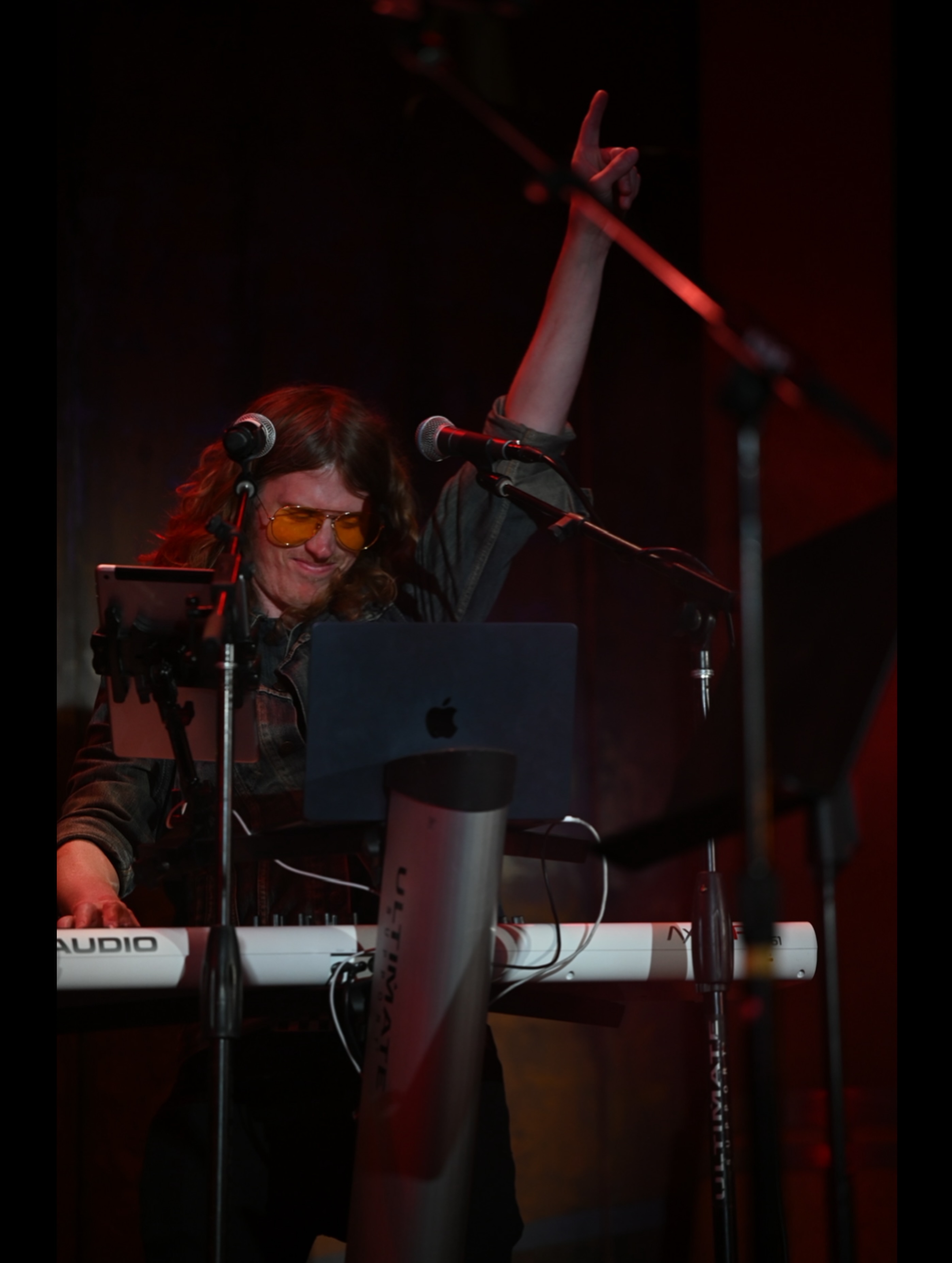Live concert performance photograph